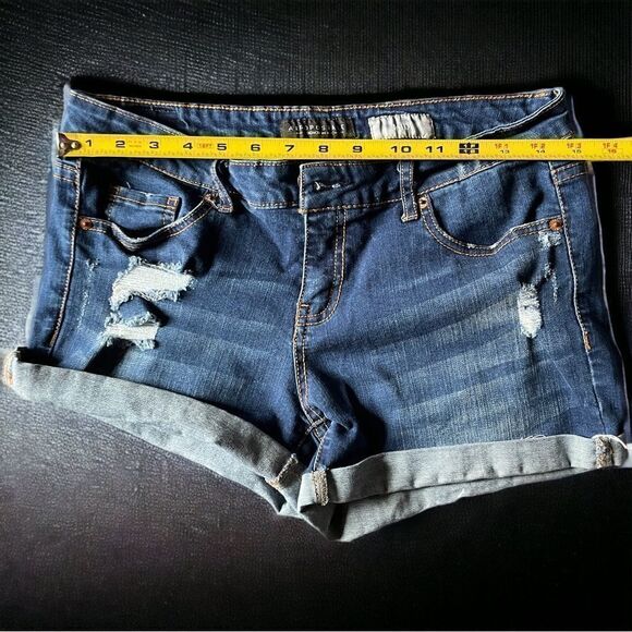 Aeropostale l MIDI l Medium Denim l Jean Shorts l Rolled Hem l 8 - Picture 6 of 8